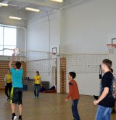 Соревнования по пионерболу и волейболу