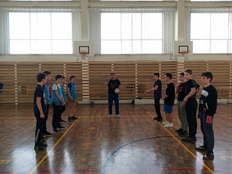 Школьные соревнования по мини-футболу в рамках "Дня Здоровья" в ходе школьной спартакиады