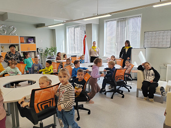 Дошколята в школе