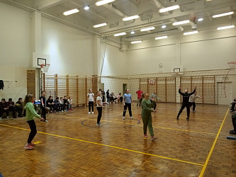 Школьные соревнования по волейболу, пионерболу в рамках «Дня Здоровья» в ходе школьной спартакиады