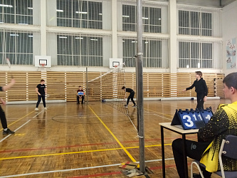 Школьные соревнования по бадминтону